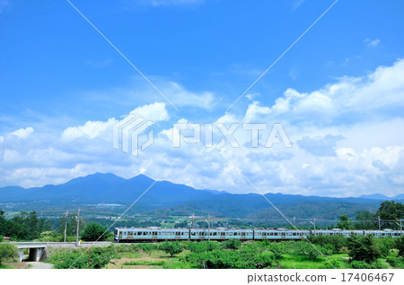 中央線211經過Shigu Togeno鎮，由Chigake-dake普通列車支持 17406467