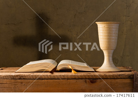 communion under both kinds, shallow depth of field communion under both kinds, shallow depth of field 17417611