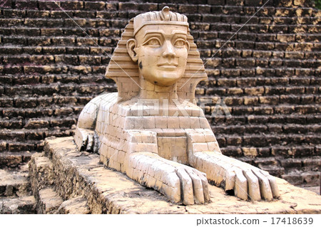 Sphinx 17418639