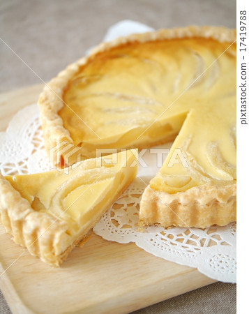 Peach's quiche cut & hall board version Peach's quiche cut & hall board version 17419788