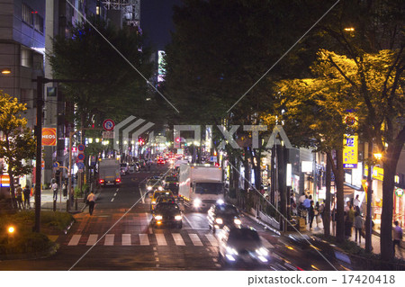 在澀谷的夜晚，Miyama Masaka 17420418