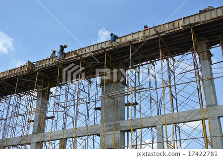 worker fabricating beam formwork worker fabricating beam formwork 17422781