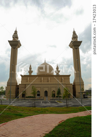 Tengku Ampuan Jemaah Mosque in Selangor, Malaysia 17423013