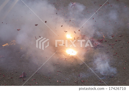 Firecrackers to explode 17426710