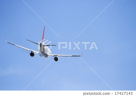 飛機起飛後立即起飛 17427143