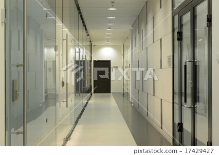 Office Contemporary Office Contemporary 17429427