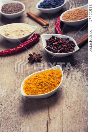 Spices and herbs 17431958