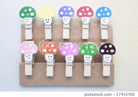 Collection of colour wood clips on the table 17433760
