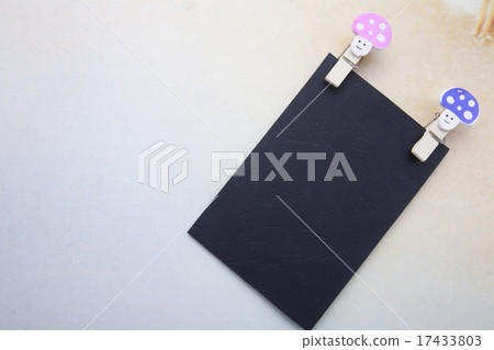Wood clips and sticky notes/memory notes Wood clips and sticky notes/memory notes 17433803