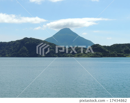 Mt. Kaidami which can be seen from Ikeda lake 17434862
