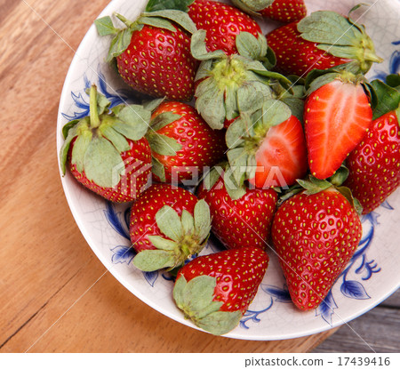 strawberry 17439416