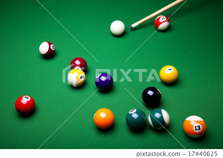 Snooker player, vivid colors, natural tone Snooker player, vivid colors, natural tone 17440625