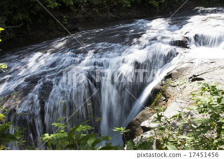 Hakusan Waterfall (Hokkaido Eniwa Ralmanai) 17451456