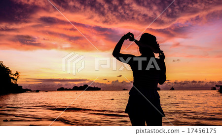 Sunrise on beach at Mu Koh Similan National Park 17456175