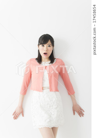 Amazing woman 17458654