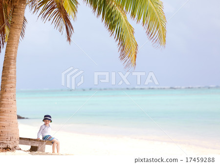 boy at vacation 17459288