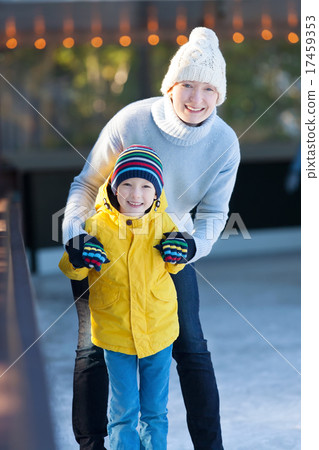 family ice skating 17459353