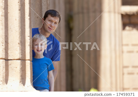 family at city vacation 17459371