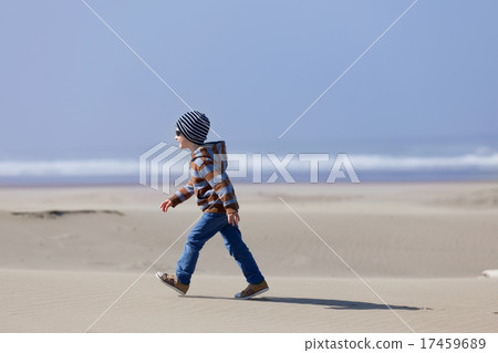 boy in oregon boy in oregon 17459689
