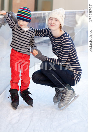 family ice skating 17459747