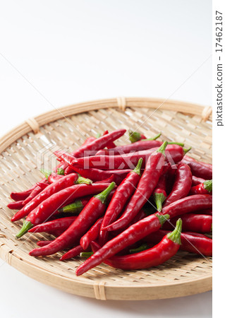  Red peppers 17462187