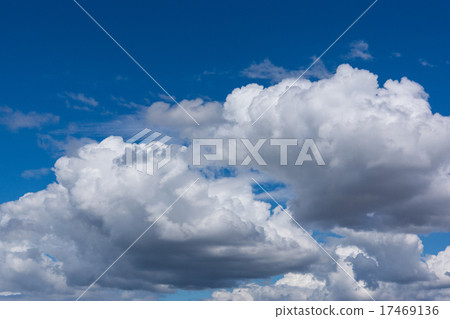 雲 17469136