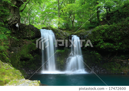 Waterfall at Kaneyama 17472600