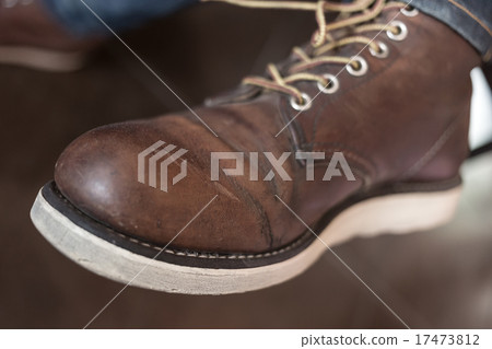 old brown boot leather shoes, close-up image old brown boot leather shoes, close-up image 17473812