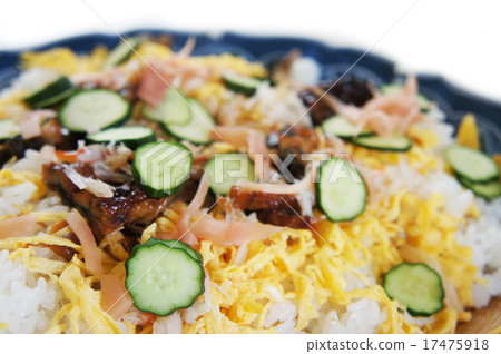 chirashi sushi  17475918