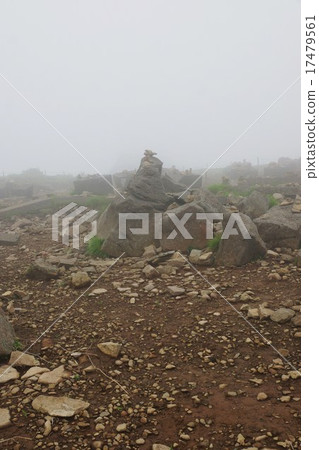 Kanagawa Prefecture Tourist spot · Left direction Mountain skin in the fog of Komagatake mountain top where access regulation to Owakudani comes out and Cologne · Vertical position 17479561