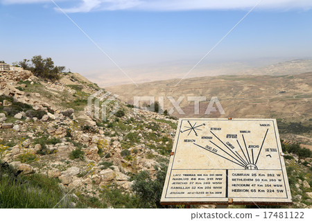 desert mountain landscape, Jordan, Middle East desert mountain landscape, Jordan, Middle East 17481122
