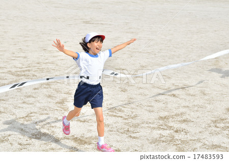 Running girls (gym clothes, goal tape) 17483593