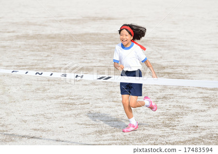 Running girls (gym clothes, goal tape) 17483594