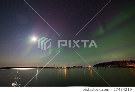  極光 17484219