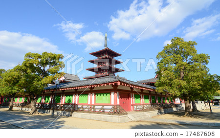 Shitennoji Temple in Osaka, Japan 17487608