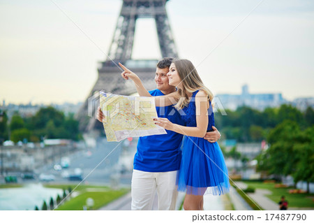 Beautiful young dating couple in Paris 17487790