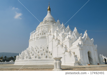 White pagoda of Hsinbyume, Myanmar 17492491
