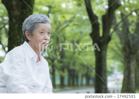 80-year old grandma 17492581