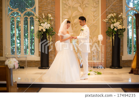 bridal couple, bride and groom, wedding 17494235