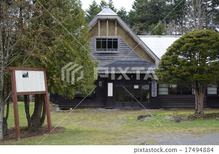 陳舊的老城區住宅 陳舊的老城區住宅 17494884