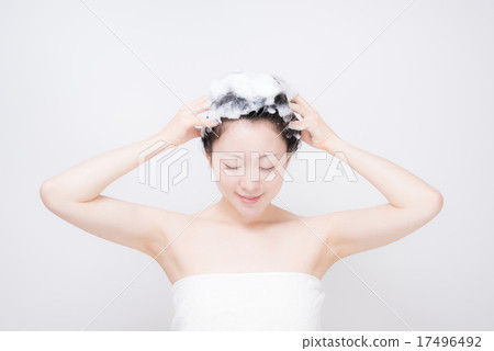 洗髮水的女人 洗髮水的女人 17496492