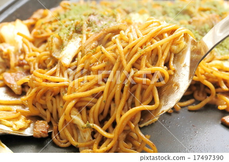 Fried noodles  17497390