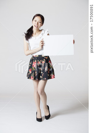 女性指點姿勢 17500891