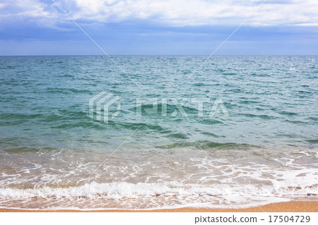 Wave of the sea Wave of the sea 17504729