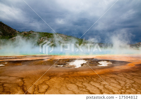 Yellowstone National Park 17504812