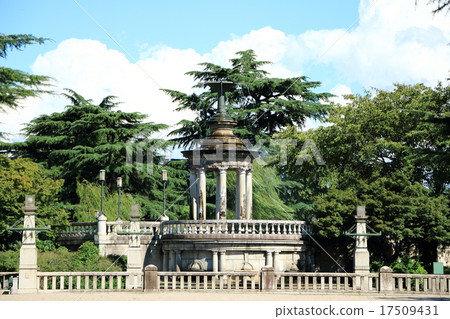 Fountain Tower · Tsurumai Park (Nagoya City) Fountain Tower · Tsurumai Park (Nagoya City) 17509431