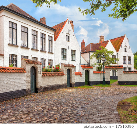 Bruges historical pitched roofs of Begijnhof Bruges historical pitched roofs of Begijnhof 17510390