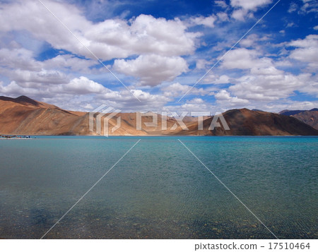 Pangon Zo (lake in Ladakh district) 17510464