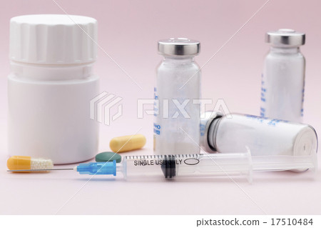 The set of colorful medicine pills and injection 17510484
