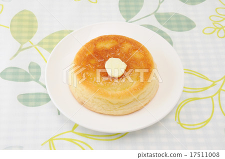 Hot cake table on a dish 17511008